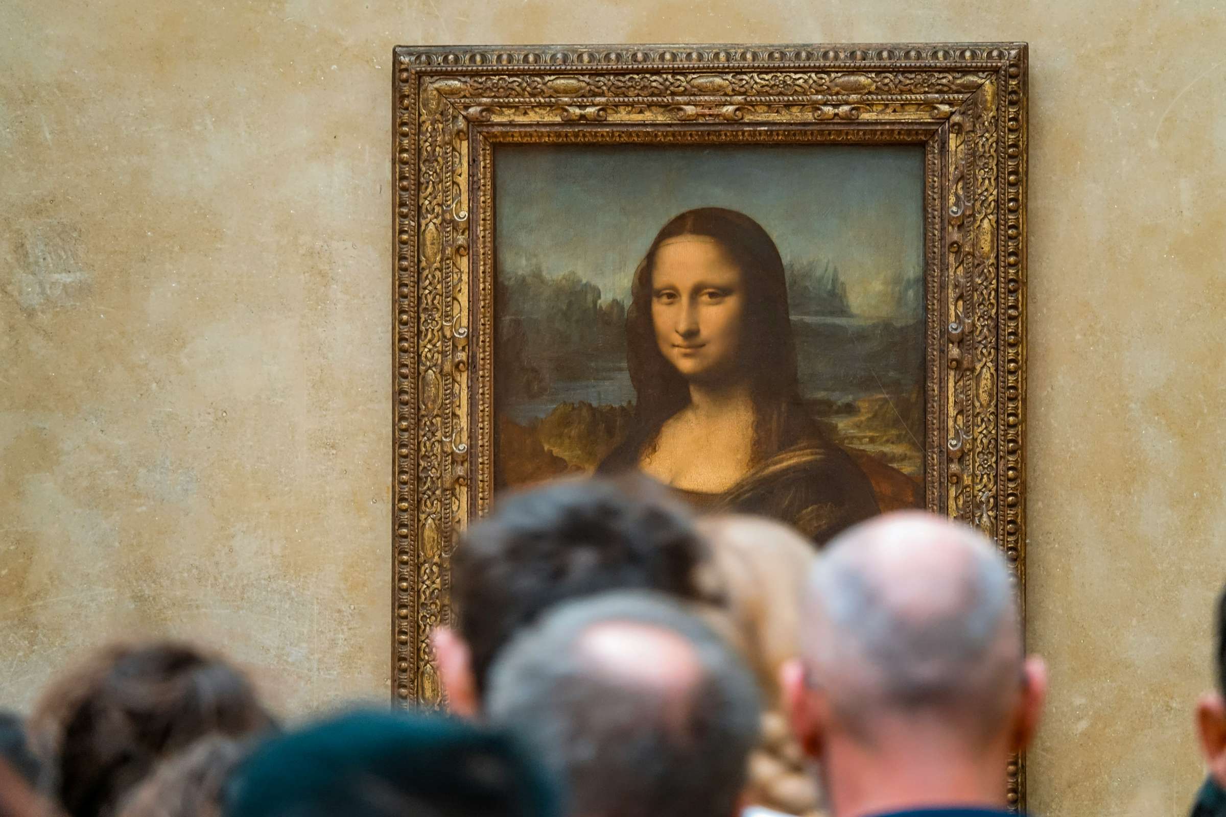 Louvre Museum Tour- A Guided Crash Course 